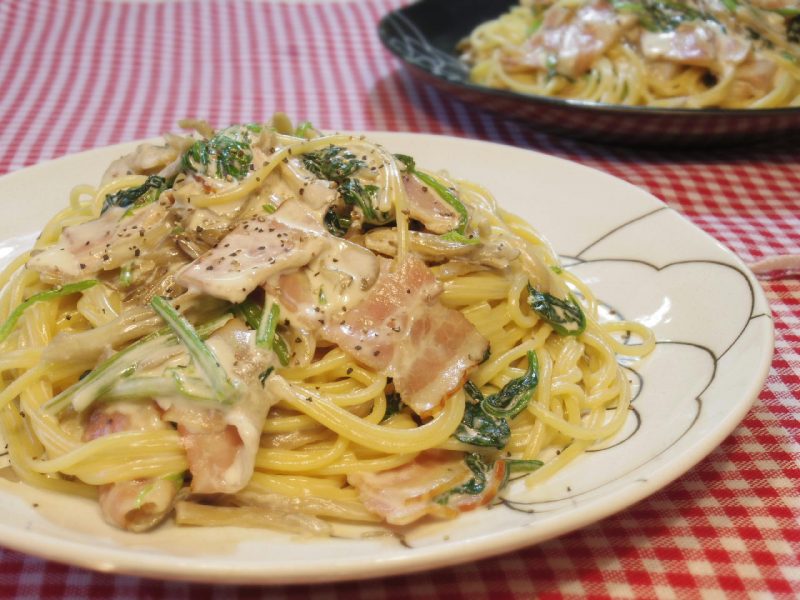 簡単おもてなし 『舞茸とほうれん草のクリームパスタ』